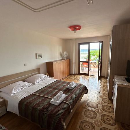 Rooms And Apartments Roza Portoroz Bagian luar foto